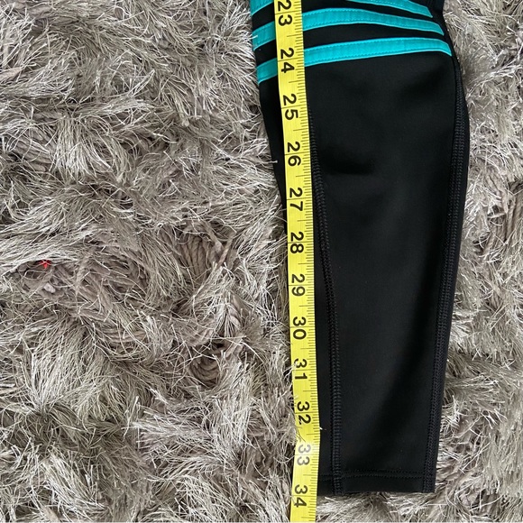 Adidas Response Climalite women/girls black and blue leggings. Size S. Used. - Picture 15 of 15